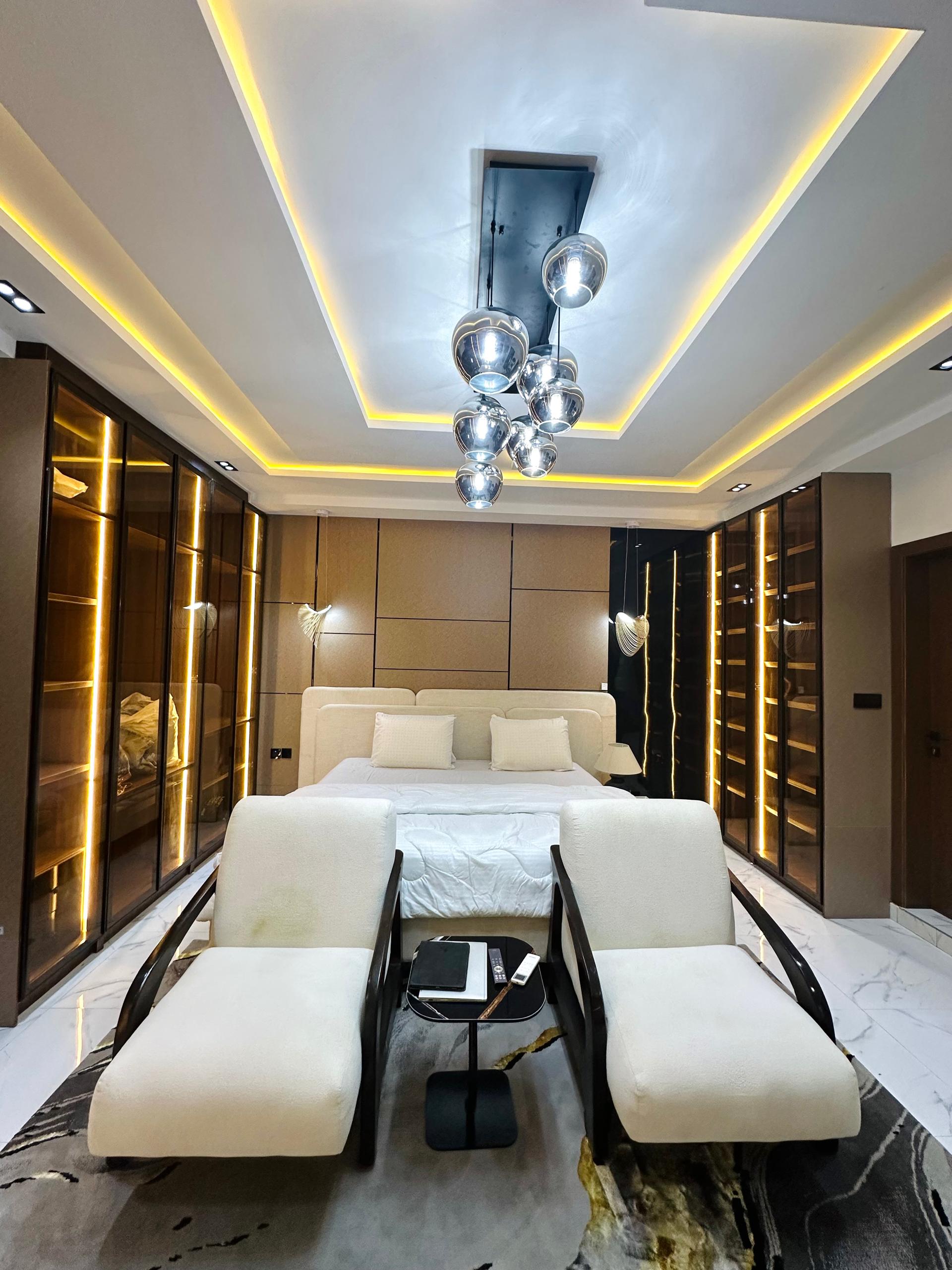 4 bedroom duplex